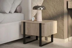 Bogart Szafki I Regały*2 x VERICA SZAFKA NOCNA 50 1SZ - dąb biszkoptowy / czarne nogi