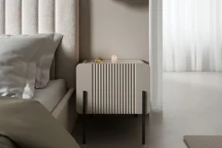 Bogart Szafki I Regały Do Biura|Szafki I Regały Do Pokoju Młodzieżowego*MALMI Szafka nocna 45 1SZ - cashmere / crema bianca  / czarne nogi