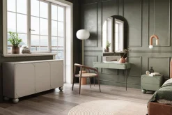 Bogart Komody*SONATIA II KOMODA 150 3D4SZ - cashmere / nogi kule